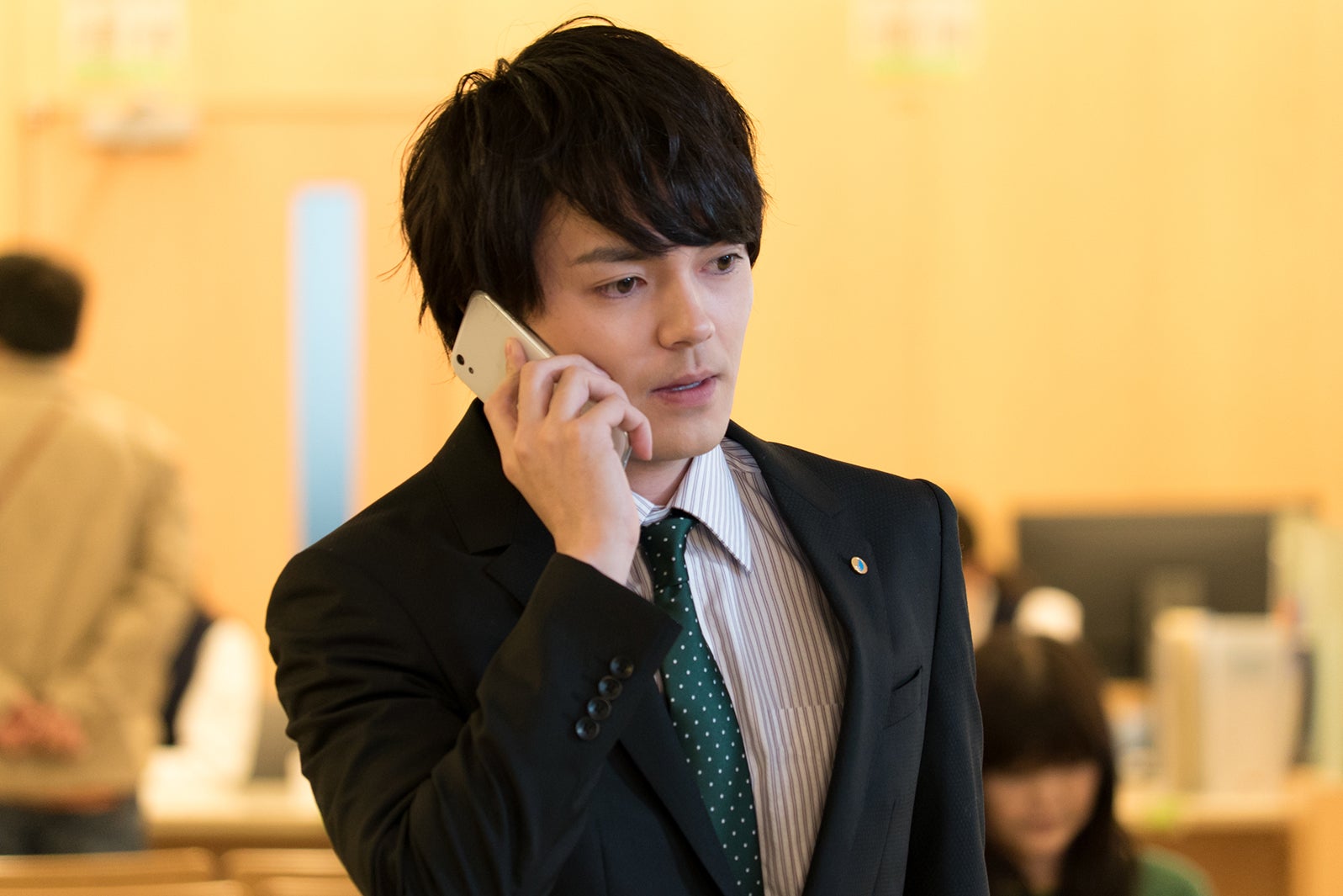 林遣都／「おっさんずラブ」第1話より（C）テレビ朝日