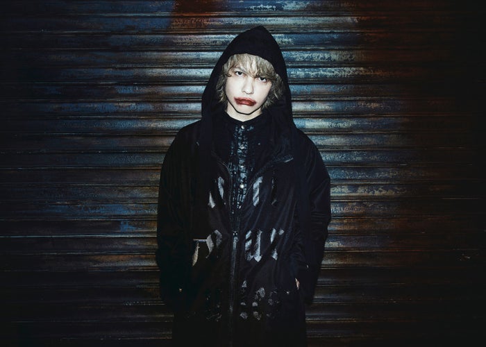 Hyde ライブ中の 激痛 ハプニング明かす ノールックで落ちたんですよ モデルプレス Hyde ライブ中の 激痛 ハプニング明かす ノールックで落ちたんですよ モデルプレス