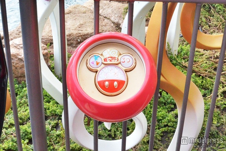 ペンダントをはめるとモニュメントが点灯