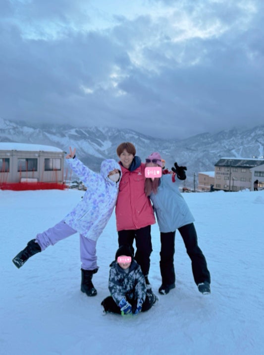 辻希美、幸空くん、杉浦太陽、希空さん／辻希美オフィシャルブログより