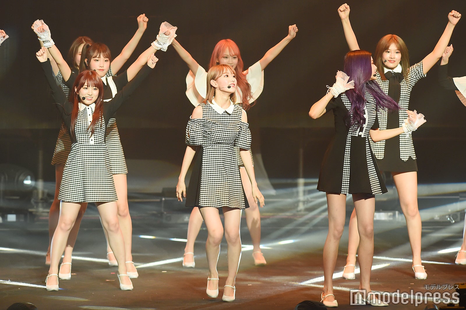 IZ*ONE （C）モデルプレス