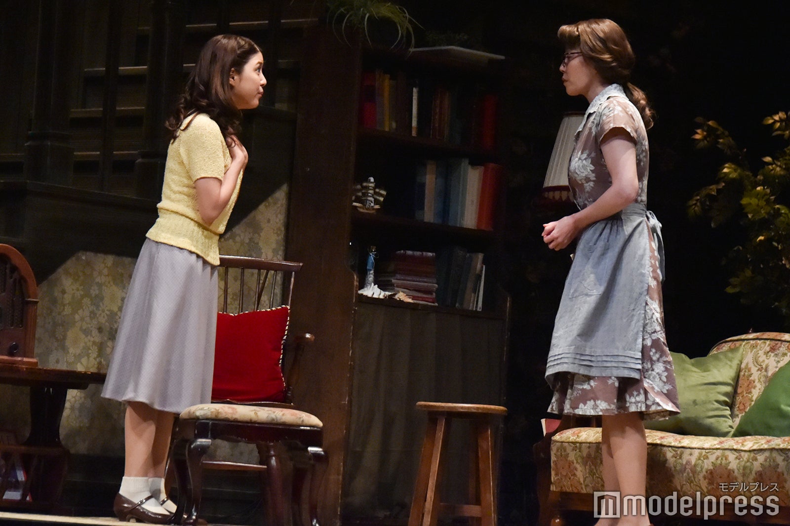 川島海荷、須藤理彩／「ブライトン・ビーチ回顧録」フォトコール （C）モデルプレス