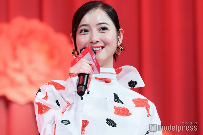 佐々木希(C)モデルプレス