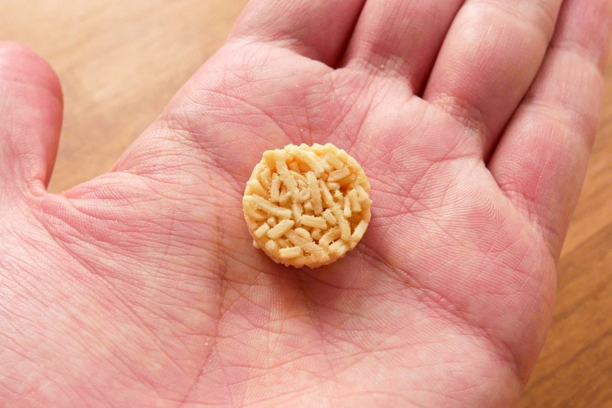 ベビースターラーメン丸（天下一品こってり味）