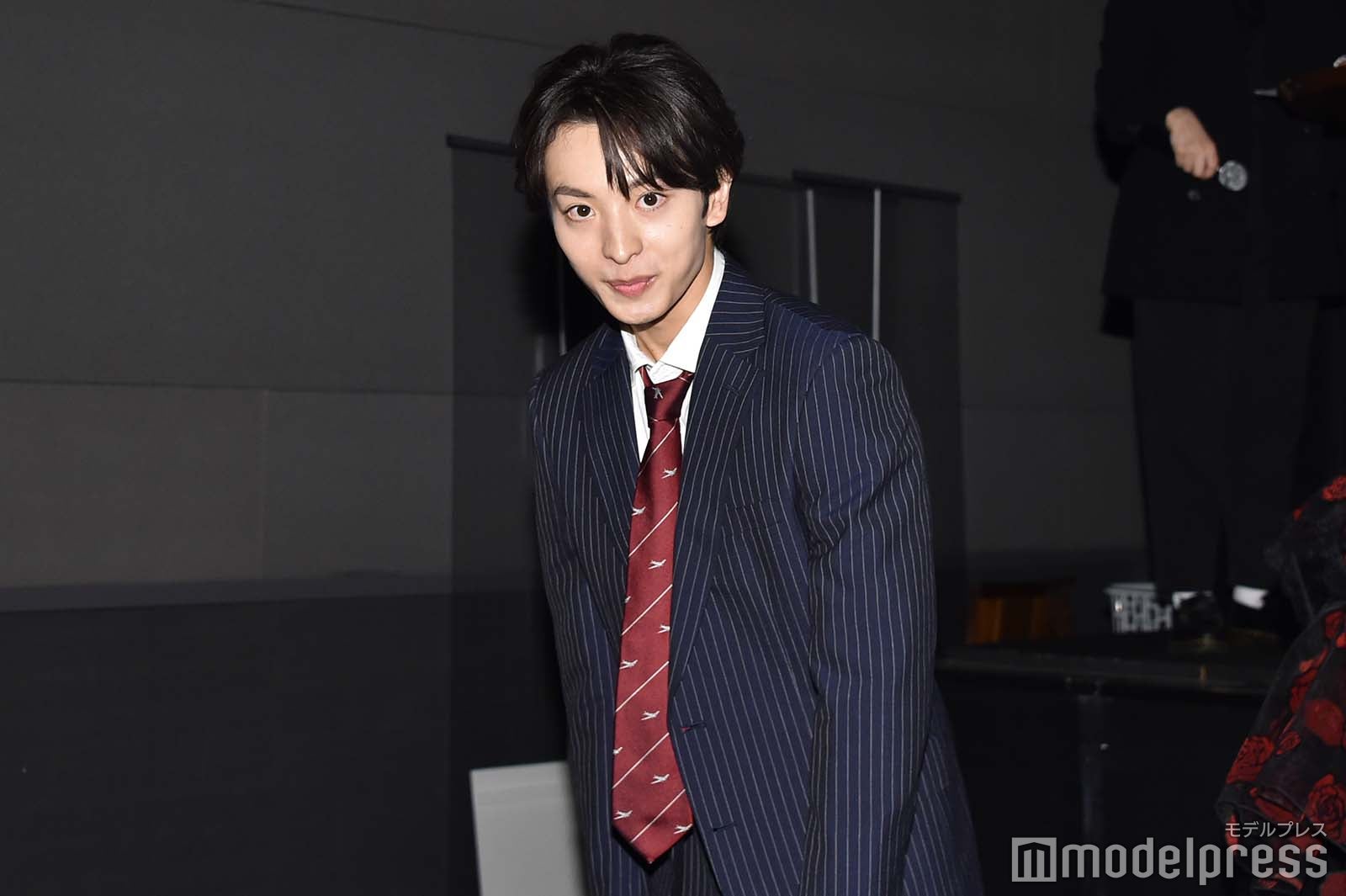 客席を歩く木村慧人 （C）モデルプレス