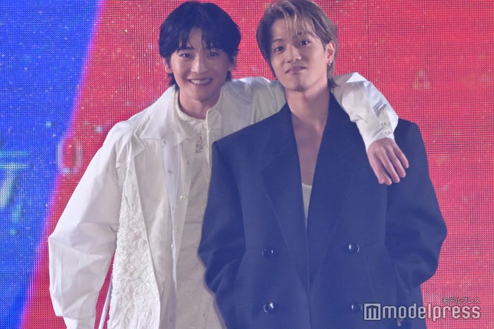 高橋文哉、志尊淳(C)モデルプレス