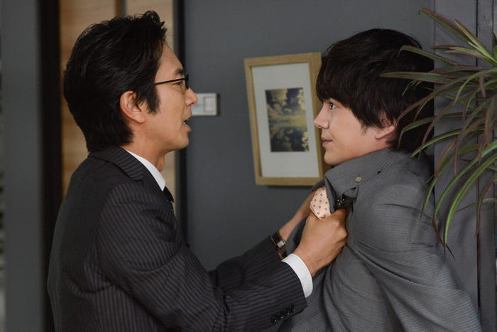 眞島秀和、林遣都/「おっさんずラブ」最終話より(C)テレビ朝日