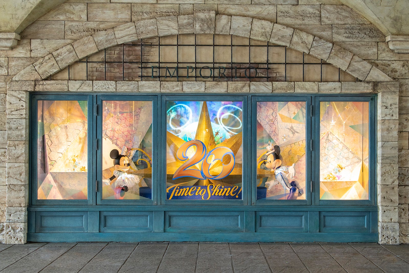 デコレーション（C）Disney