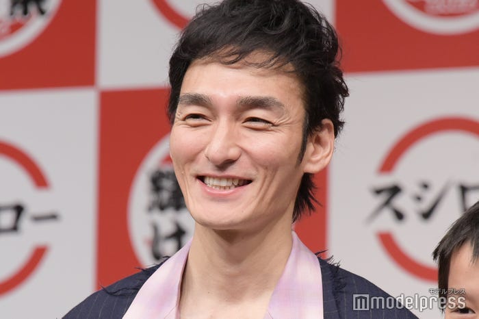 草なぎ剛 (C)モデルプレス