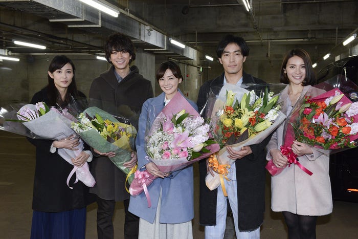 (左から)水野美紀、三浦翔平、倉科カナ、大谷亮介、秋元才加(写真提供:テレビ朝日)