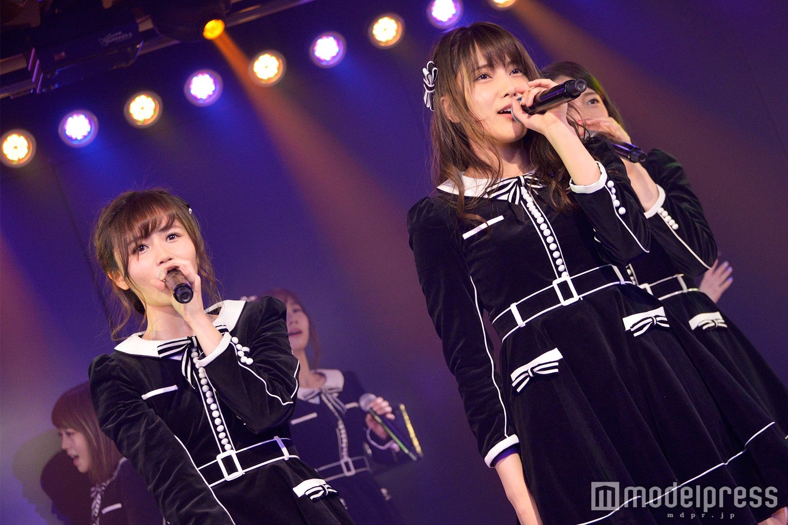 込山榛香、入山杏奈／AKB48「サムネイル」公演（C）モデルプレス