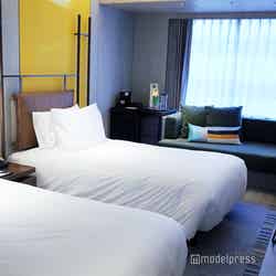 枕は硬さの異なる2種類を置き、寝心地に配慮/voco大阪セントラル(C)モデルプレス