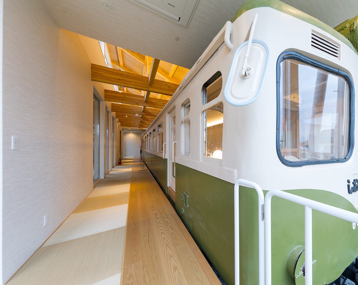 「鉄道のホテル 汽車ポッポ『別邸』」大分にオープン、鉄道車両を再利用