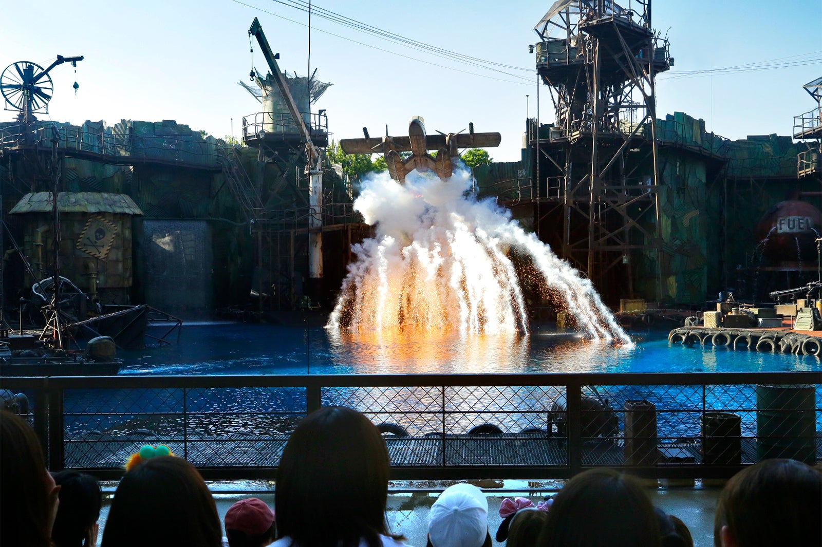 ウォーターワールド／TM & （C） Universal Studios.　All rights reserved.