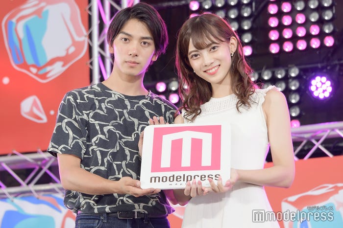 「モデルプレス賞」の小林三起さん、大薮未来さん(C)モデルプレス