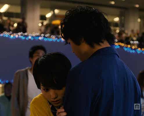 剛力彩芽、斎藤工に“胸ドン”でドキドキの出会い