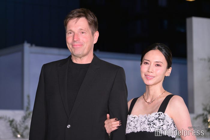 ティロ・フェヒナー氏、中谷美紀(C)モデルプレス