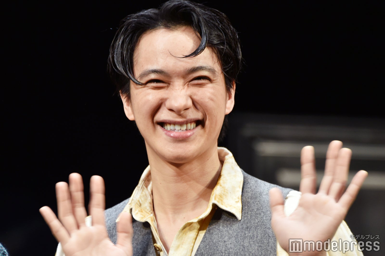 笑顔いっぱいの戸塚祥太（C）モデルプレス