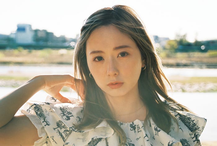 AMO (画像提供:光文社)