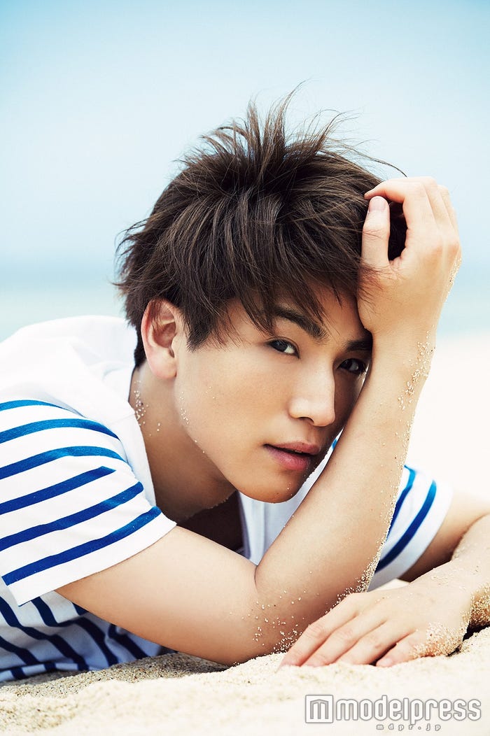 岩田剛典/「月刊EXILE」7月号より(画像提供:LDH)