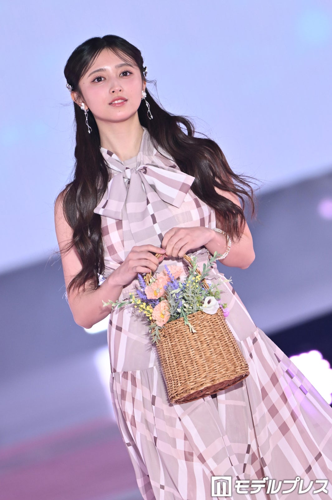 （C）モデルプレス