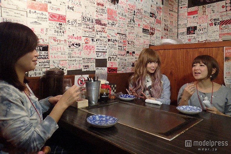 矢口真里、復帰後初ロケで益若つばさと広島へ　鋭い質問にタジタジ