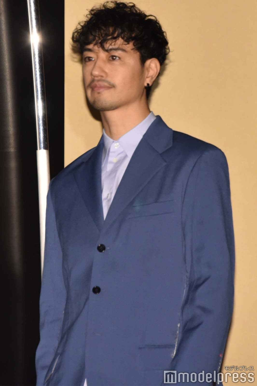 客席から登場した斎藤工（C）モデルプレス