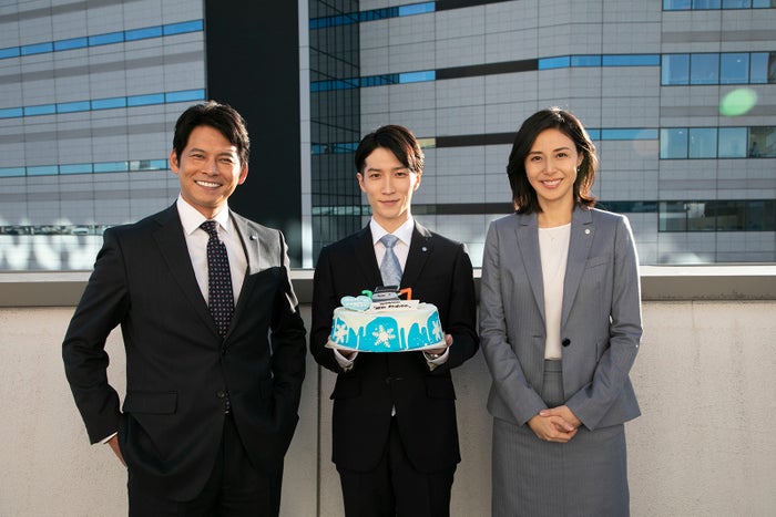 Snow Man渡辺翔太 織田裕二 松嶋菜々子からサプライズバースデー 頭取野崎修平 モデルプレス Snow Man渡辺翔太 織田裕二 松嶋菜々子からサプライズバースデー 頭取野崎修平 モデルプレス