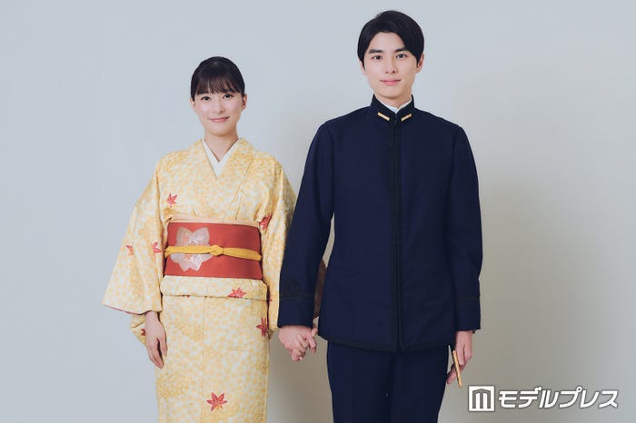 芳根京子、本田響矢(C)モデルプレス