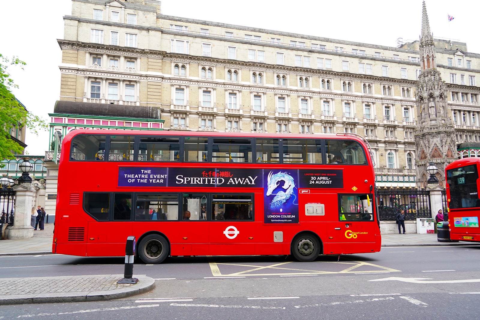 ロンドン・コロシアム、ロンドン市街／舞台「千と千尋の神隠し」ロンドン公演（提供写真）