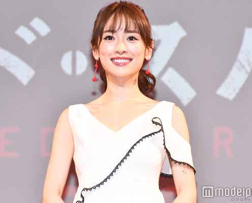 泉里香、ブラトップで美腹筋あらわ「くびれがやばい」「理想的すぎる」ファンから称賛の声殺到