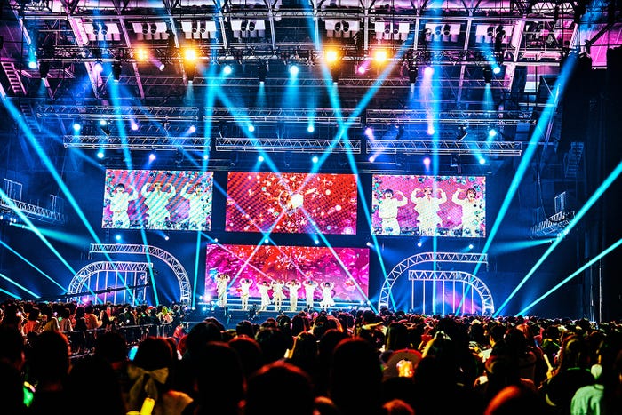 なにわ男子(提供:YouTube)