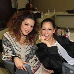 (左から)永井麻央、谷川りさこ