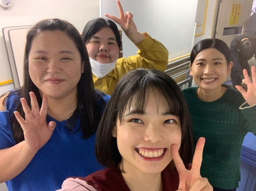 ぼる塾・酒寄希望「ぼる塾は3人」の声に返答で「グループ愛感じる」と反響 あんり＆きりやはるかもコメント