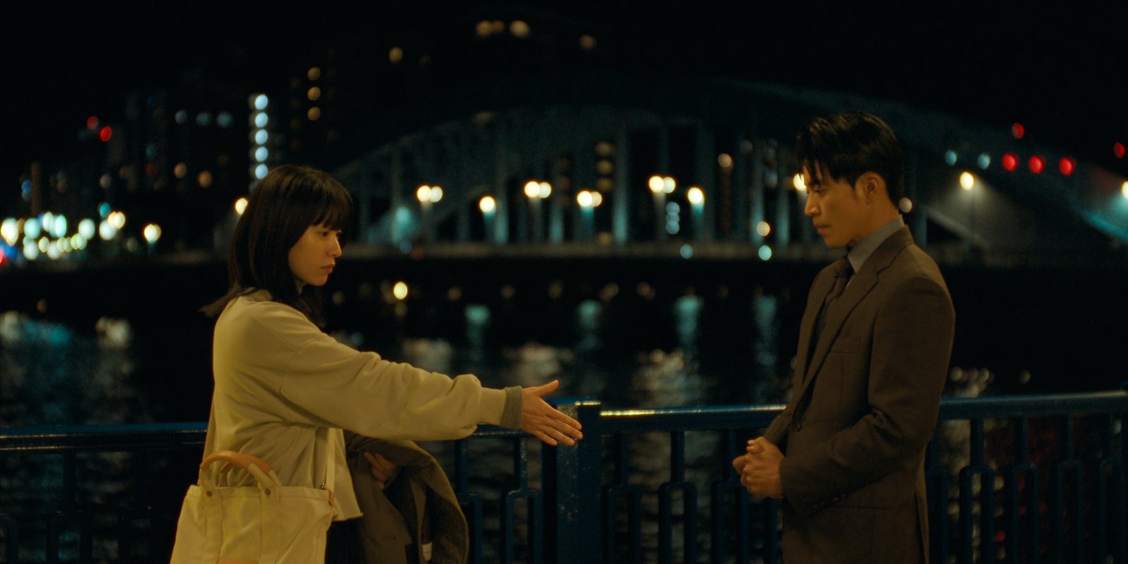 ハン・ヒョジュ、小栗旬「匿名の恋人たち」本編カット（提供写真）