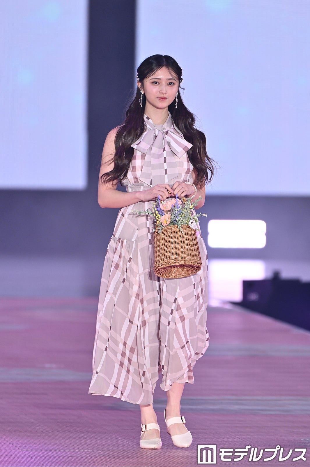 （C）モデルプレス