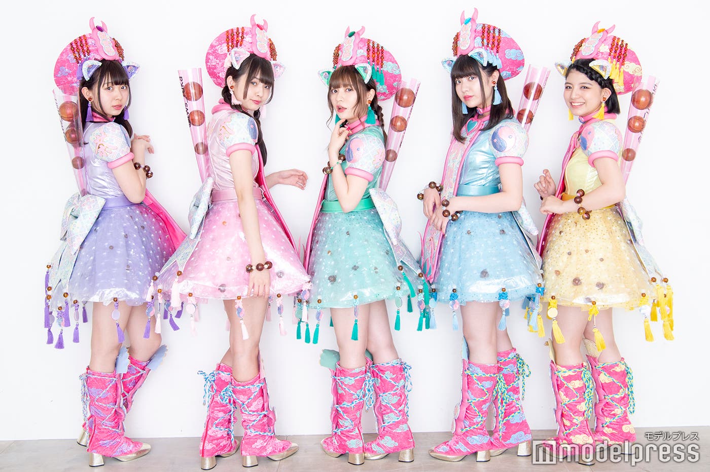 わーすた(左から)松田美里、三品瑠香、廣川奈々聖、小玉梨々華、坂元葉月(C)モデルプレス