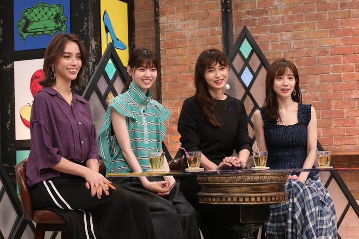 (左から)滝沢カレン、西野七瀬、長谷川京子、田中みな実(C)カンテレ