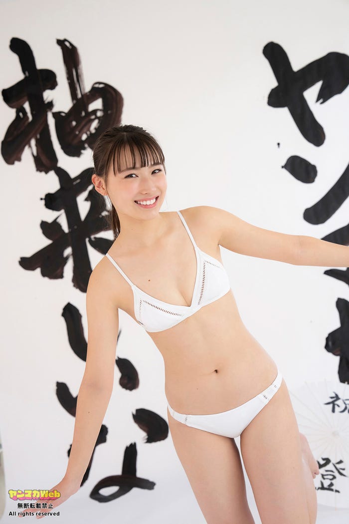 柚来しいな(C)LUCKMAN/ヤンマガWeb