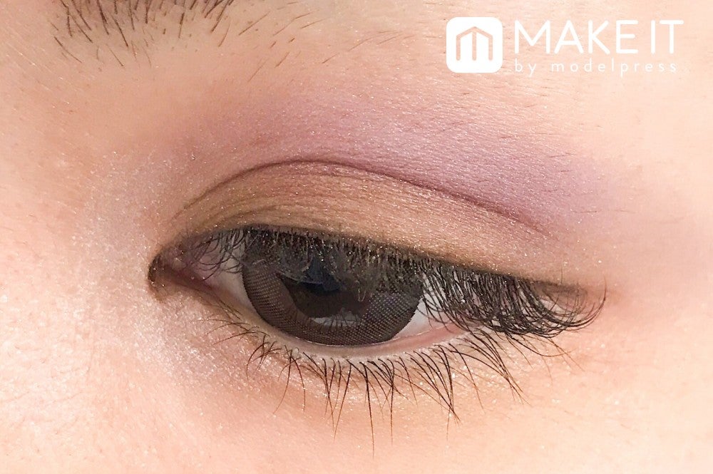 SUQQU／デザイニング カラー アイズ／13 月霞‐TSUKIKASUMI 使用 (C)メイクイット