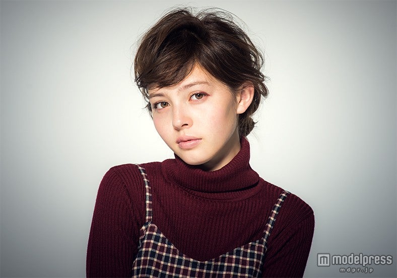 加藤ナナ／（C）Ray10月号／撮影：遠藤優貴（MOUSTACHE）