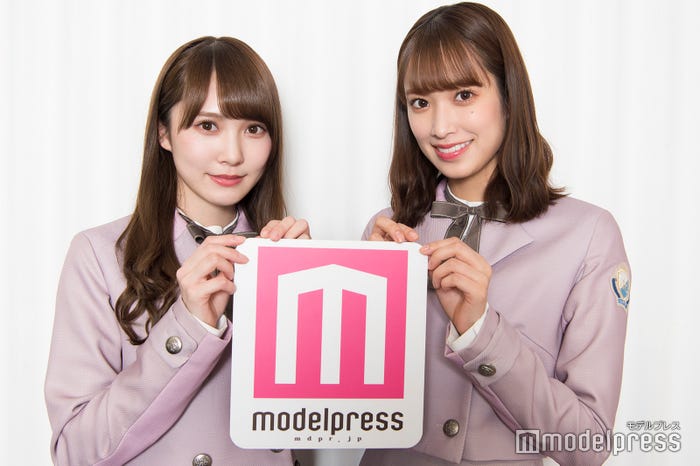 加藤史帆、佐々木久美(C)モデルプレス