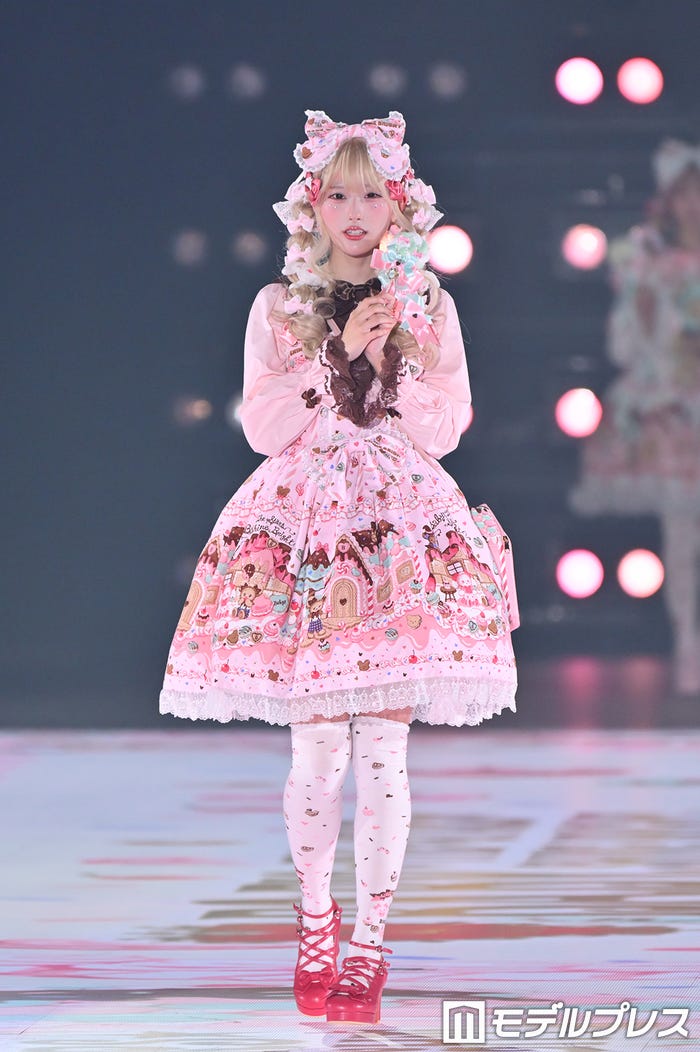 綾瀬ことり(C)モデルプレス