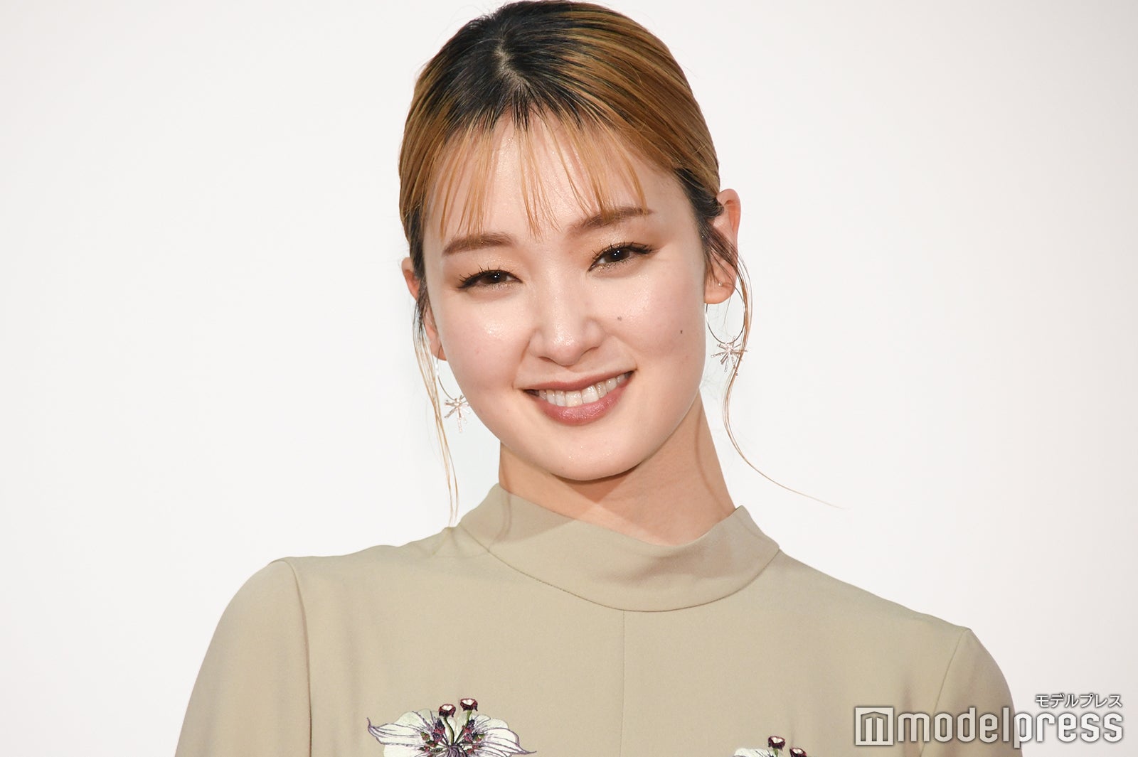 剛力彩芽（C）モデルプレス