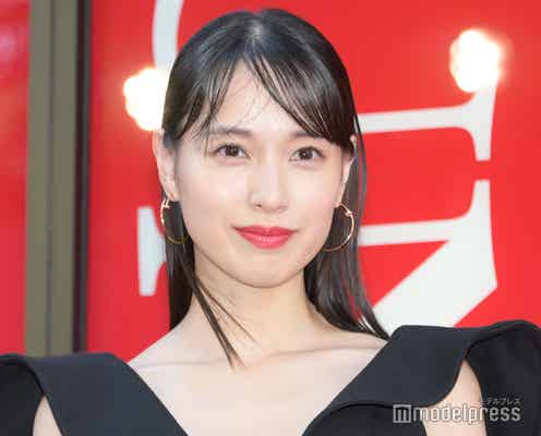 戸田恵梨香、夫・松坂桃李から貰った時計輝く ブラックドレスで美谷間披露<TIME UNLIMITED - カルティエ ウォッチ 時を超える>