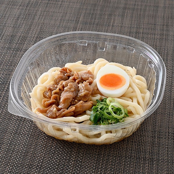 勝利のイエロー卵！かしわ親子うどん（税込498円）（提供写真）