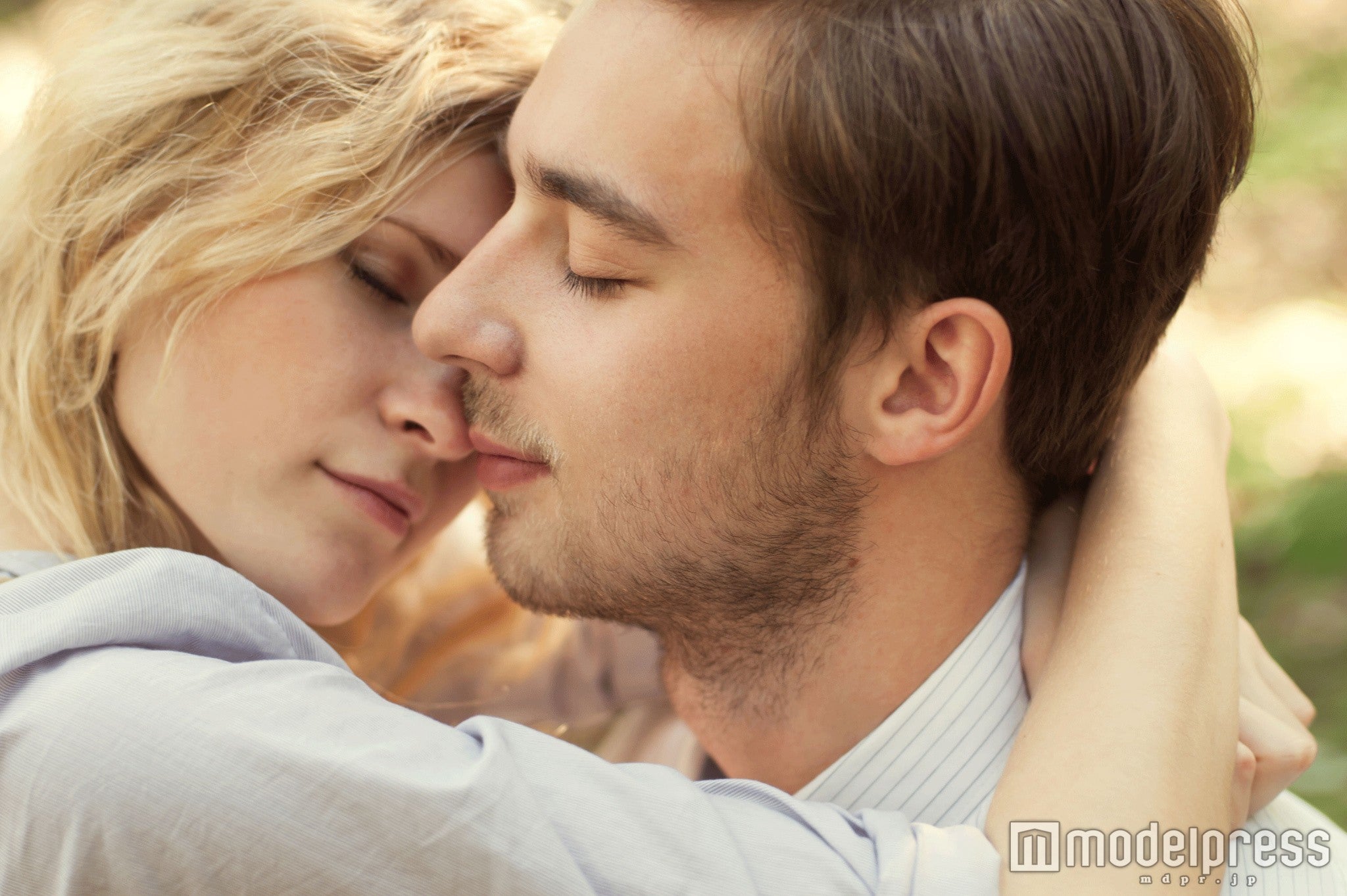 「されたら我慢できない…」男性がキスしたくなる4つの瞬間（photo-by-aleshin／Fotolia）