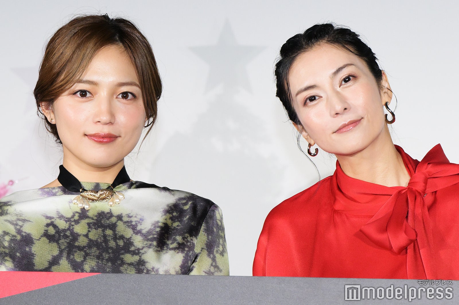川口春奈、柴咲コウ（C）モデルプレス