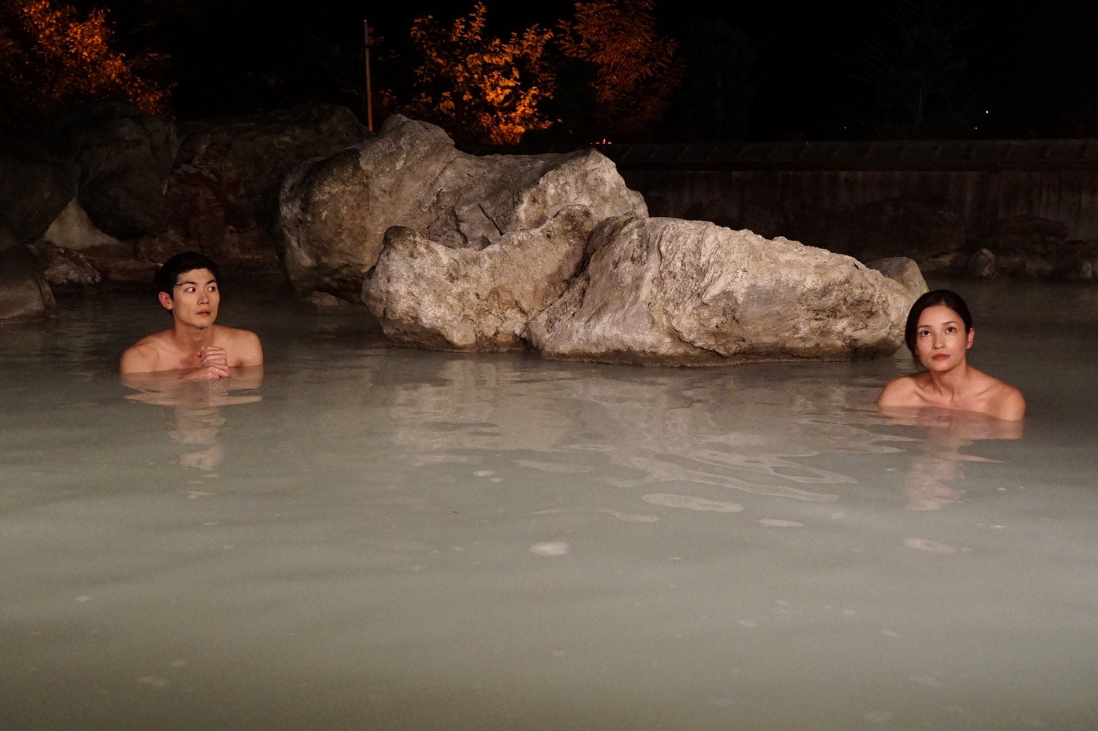 三浦春馬、黒木メイサ／「オトナ高校」第4話より（C）テレビ朝日