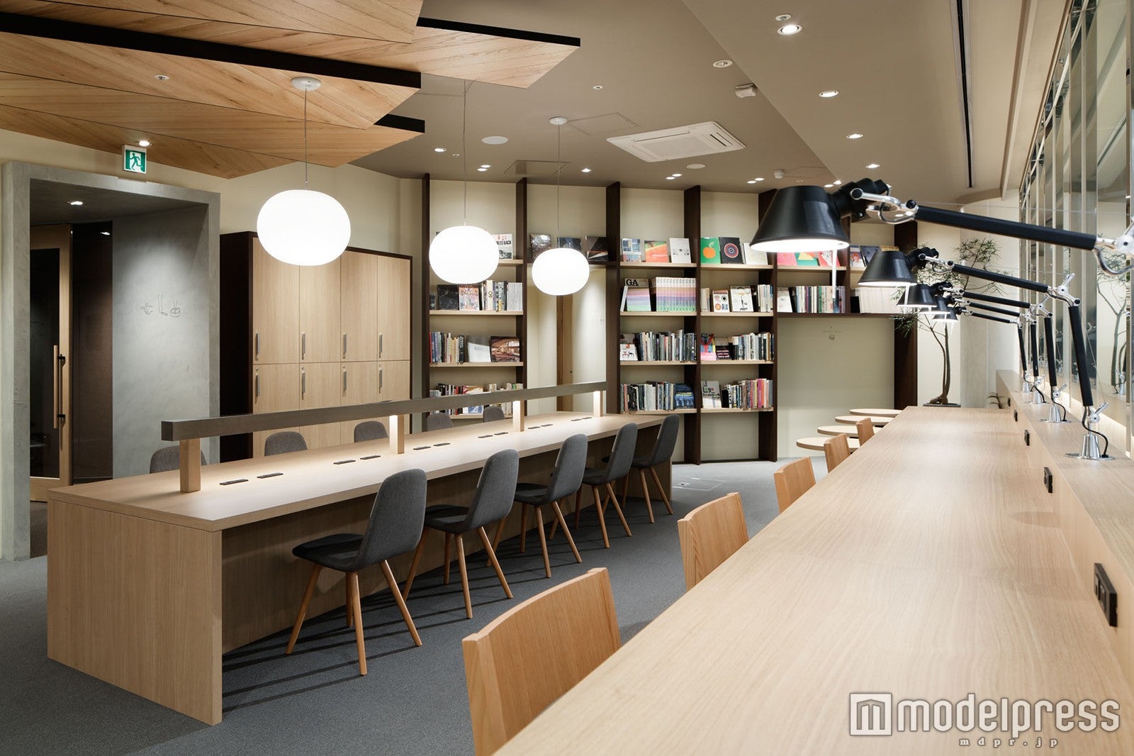 店内／画像提供：Caffice